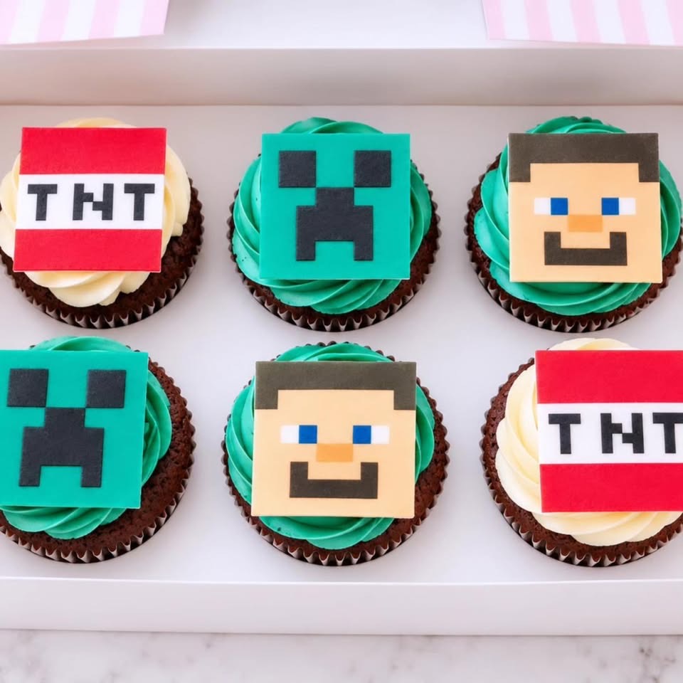 Minecraft-Cupcakes mit Creeper, Steve und TNT